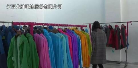 实探于都服装工厂自营店 国内品牌云集，批发市场新热点